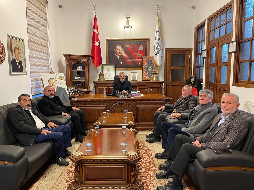 Semih Tepebaşı, Esnaf ve Sanatkârlar Odası Başkanlığı Seçimleri İçin Adaylarla Görüştü