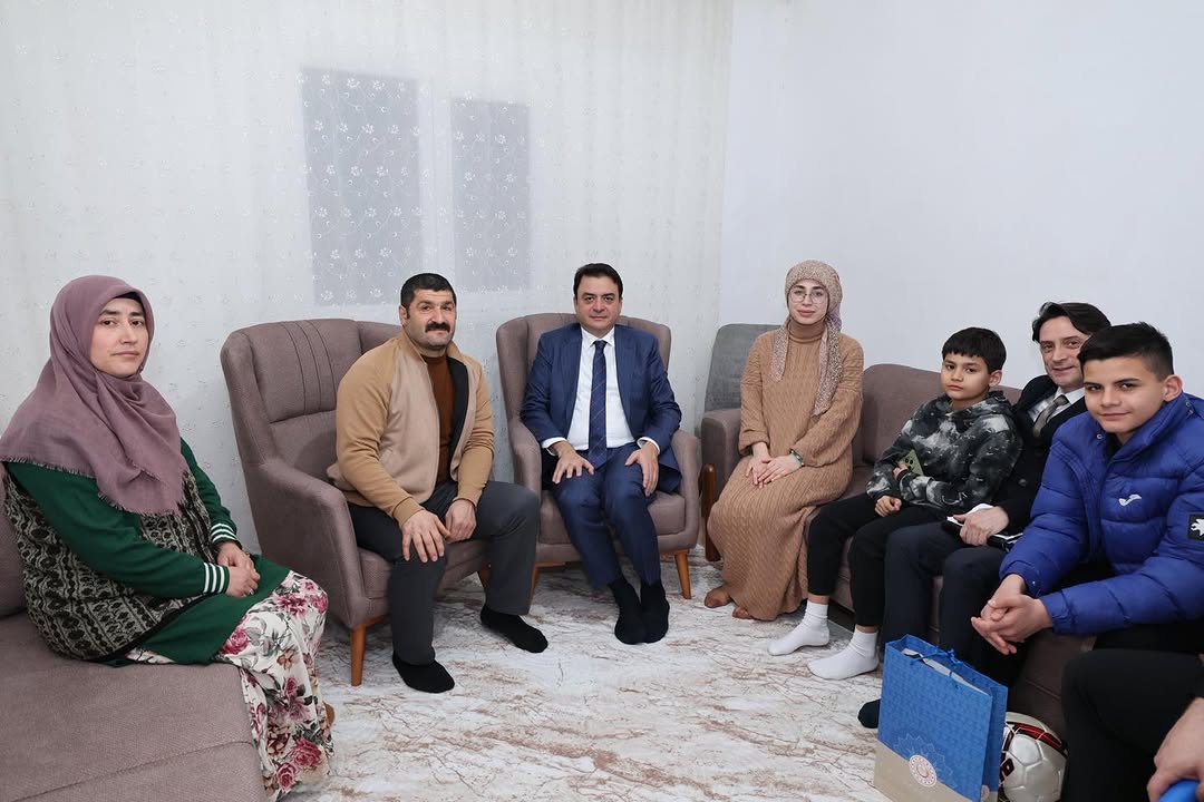 Tokat Valiliği: Valimiz Abdullah Köklü, Canlı Ailesini Ramazan Ayında Ziyaret Etti