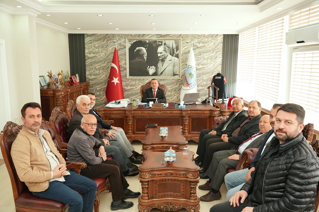 Anahtar Parti İlçe Başkanı Cankat Ceyhun Besler ve Heyeti Belediyede Misafir Edildi