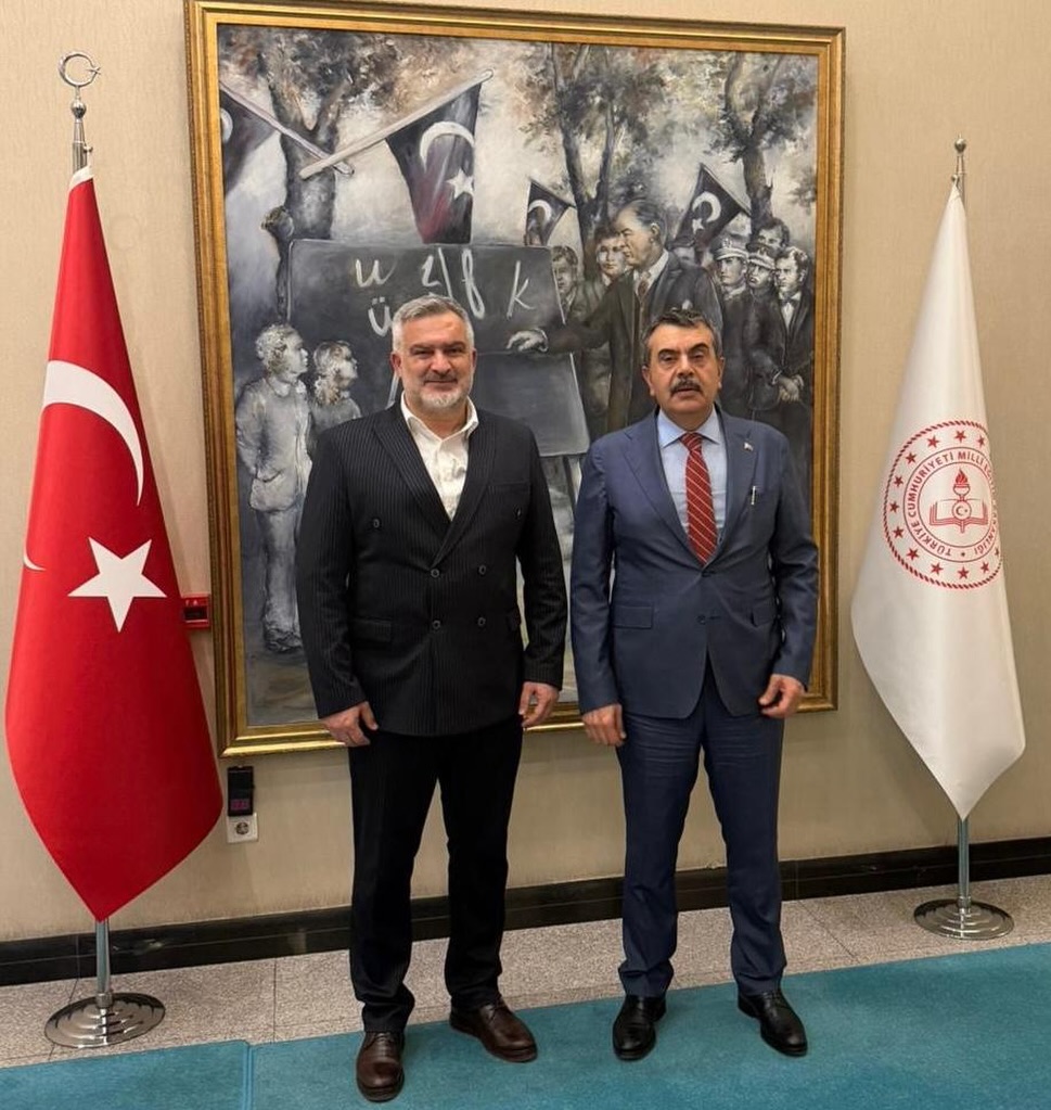 Belediye Başkanı Semih Tepebaşı, Milli Eğitim Bakanı Yusuf Tekin'i Ziyaret Etti