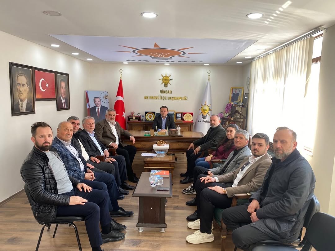 Belediye Başkanı Semih Tepebaşı, AK Parti Grup Toplantısına Katıldı