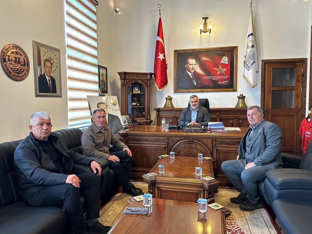 Güvenli Köyü Muhtarı Rahmi Atilla ve ADD Başkanı Halil Budak, Belediye Başkanı Semih Tepebaşı'nı Ziyaret Etti