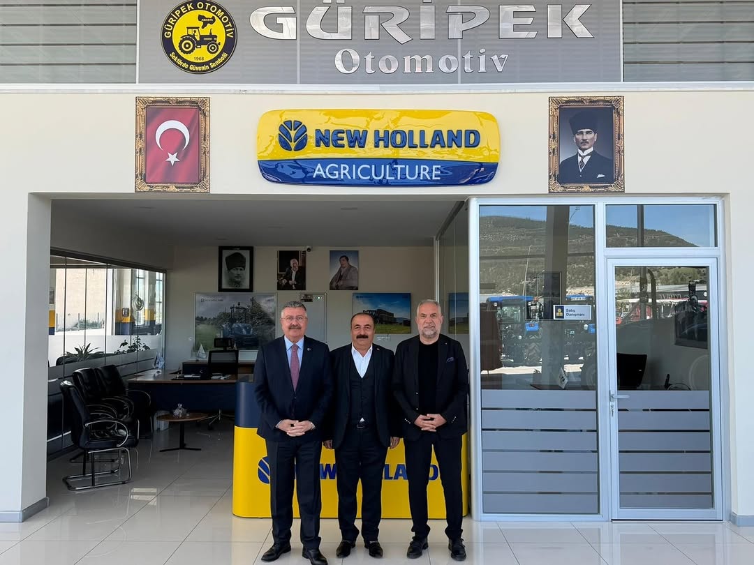 Zile Belediye Başkanı Şükrü Sargın, New Holland Bayisini Ziyaret Etti
