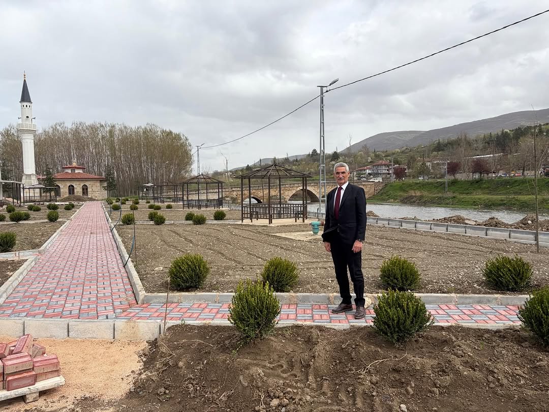 Şerafettin Pervanlar'dan Cumaları Kutlama Paylaşımı