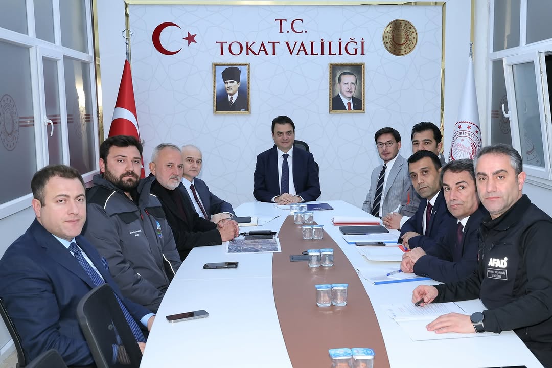 Vali Abdullah Köklü Başkanlığında Yağışlarla İlgili Değerlendirme Toplantısı Gerçekleştirildi