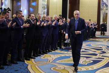 Türkiye Ekonomisi Dikkat Çekiyor