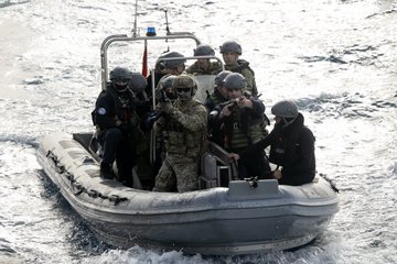 Deniz Muhafızı Harekâtı Gerçekleşti