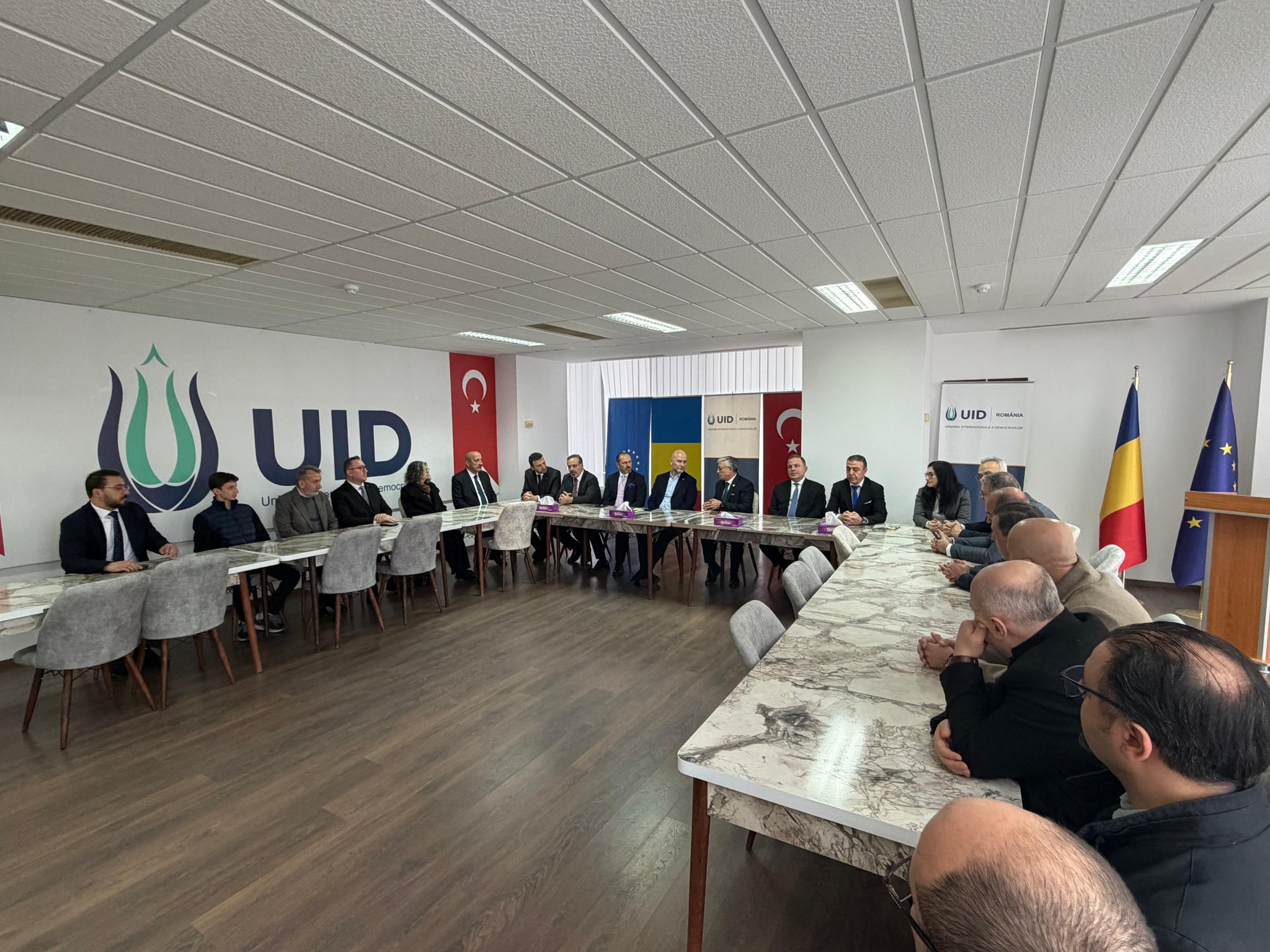 Bükreş'te UID Ofisi Ziyareti