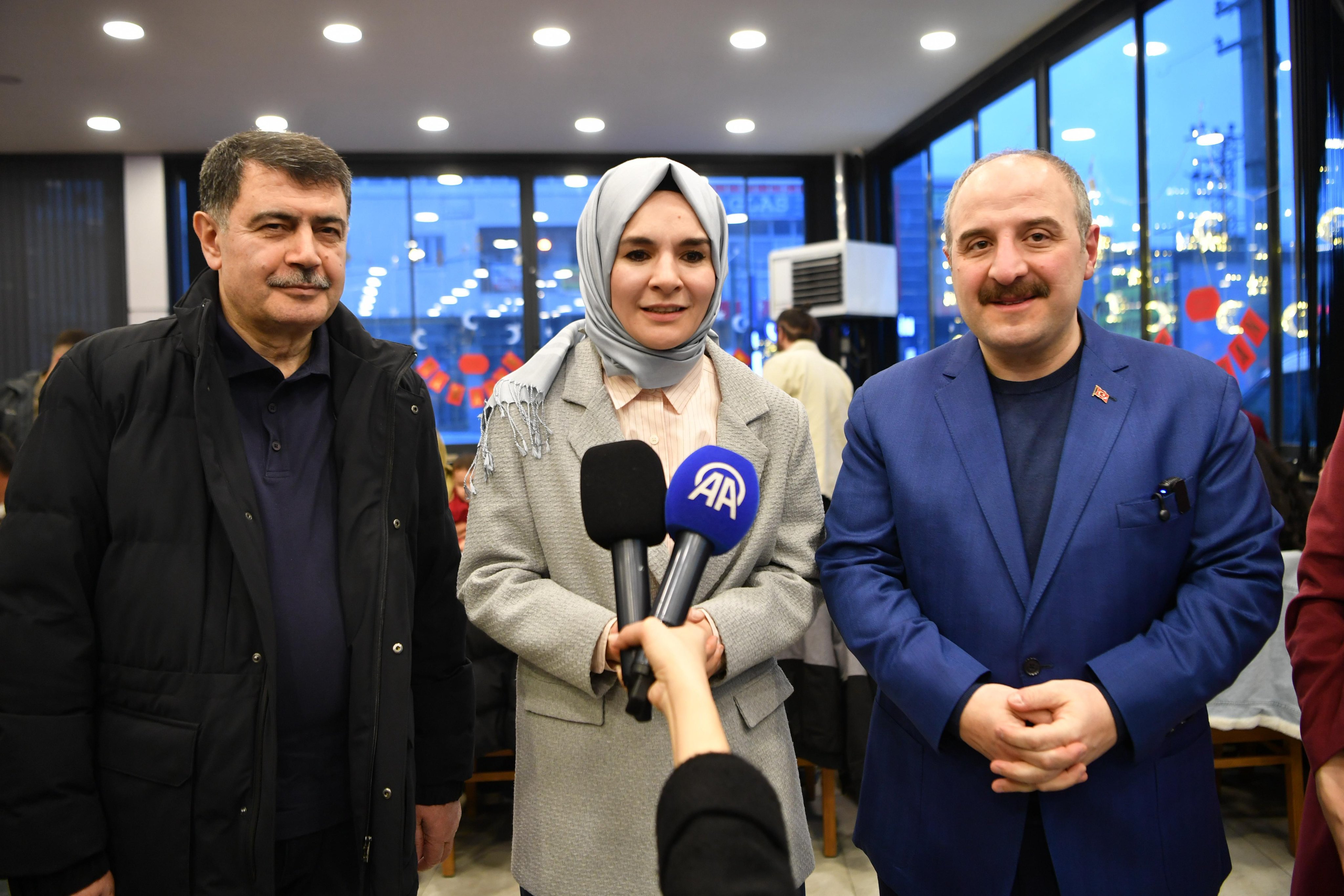 İftar Programında Bir Araya Geldiler