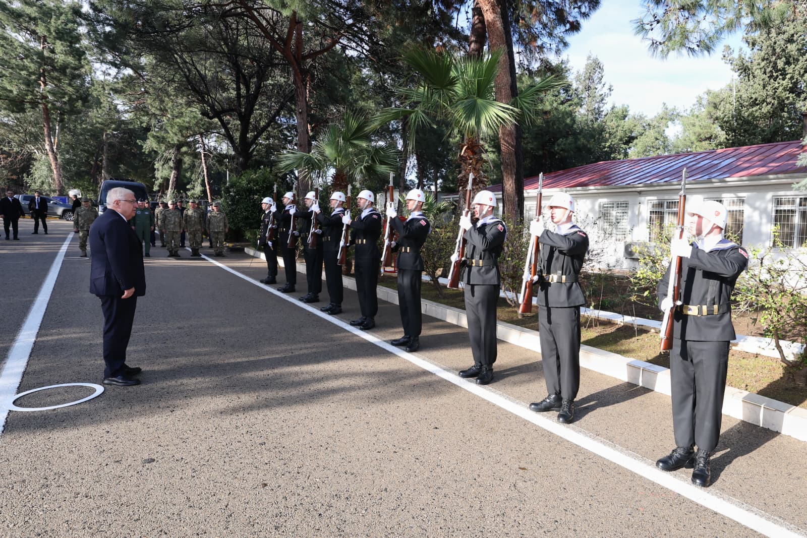 Bakan Güler İskenderun'da