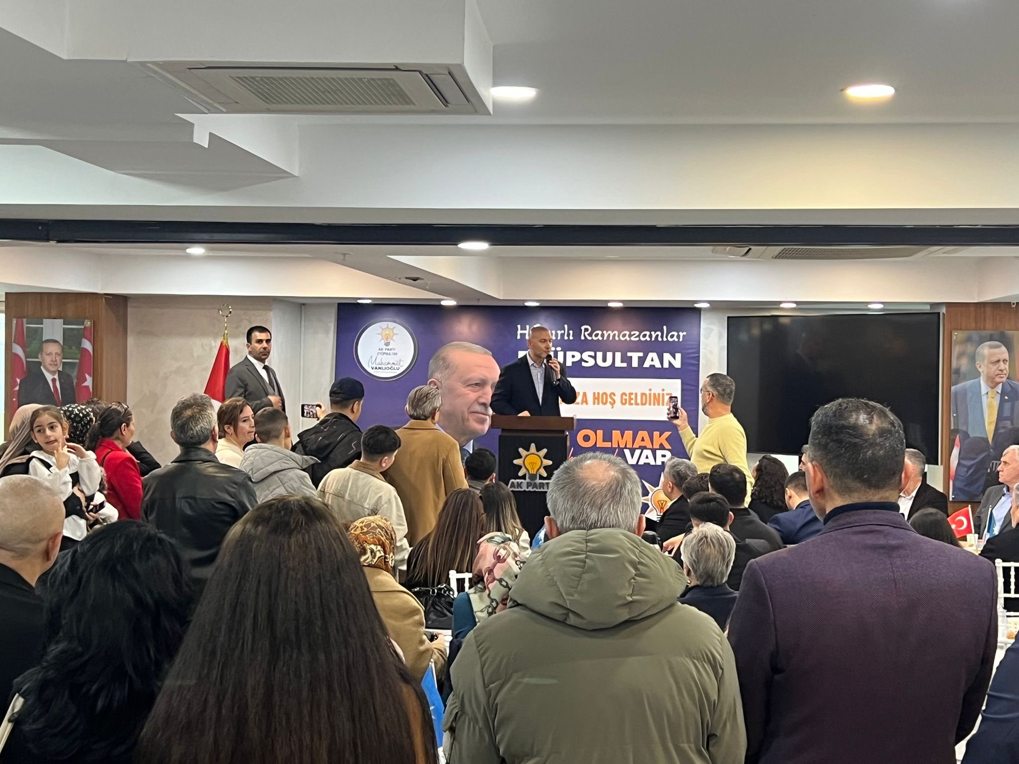 AK Parti'den Bayramlaşma Etkinliği