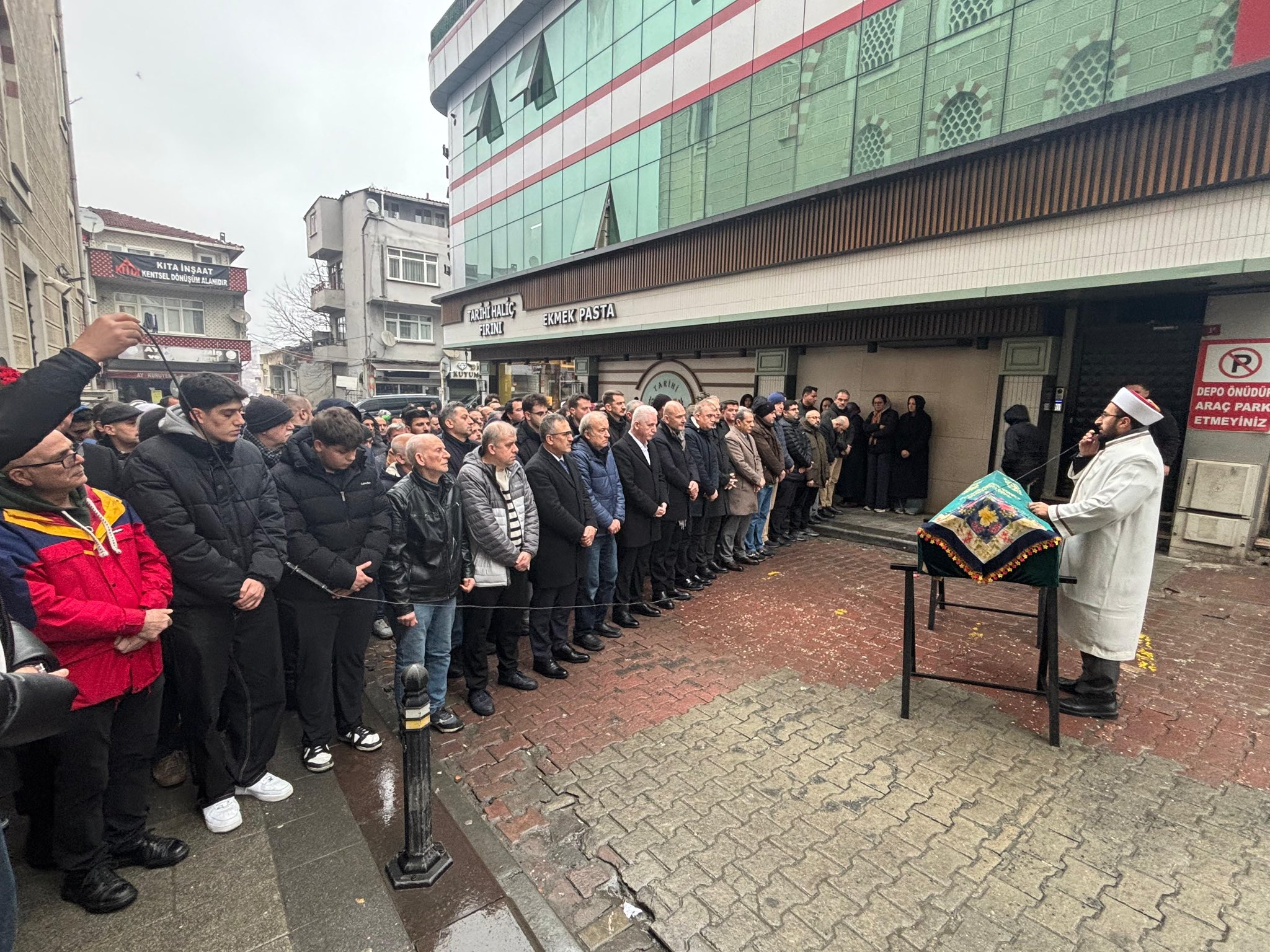 Kenan Kıran'ın Annesi Vefat Etti