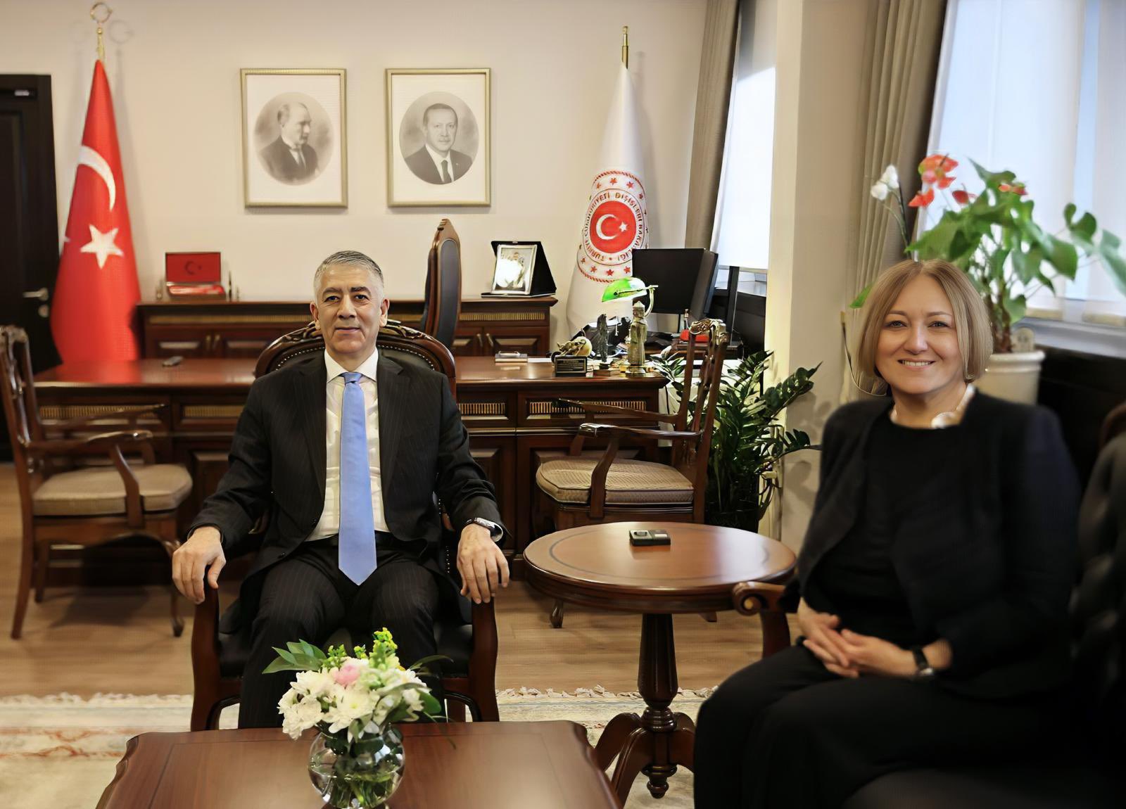 Bakan Yardımcısı Özel, Arslan'ı kabul etti