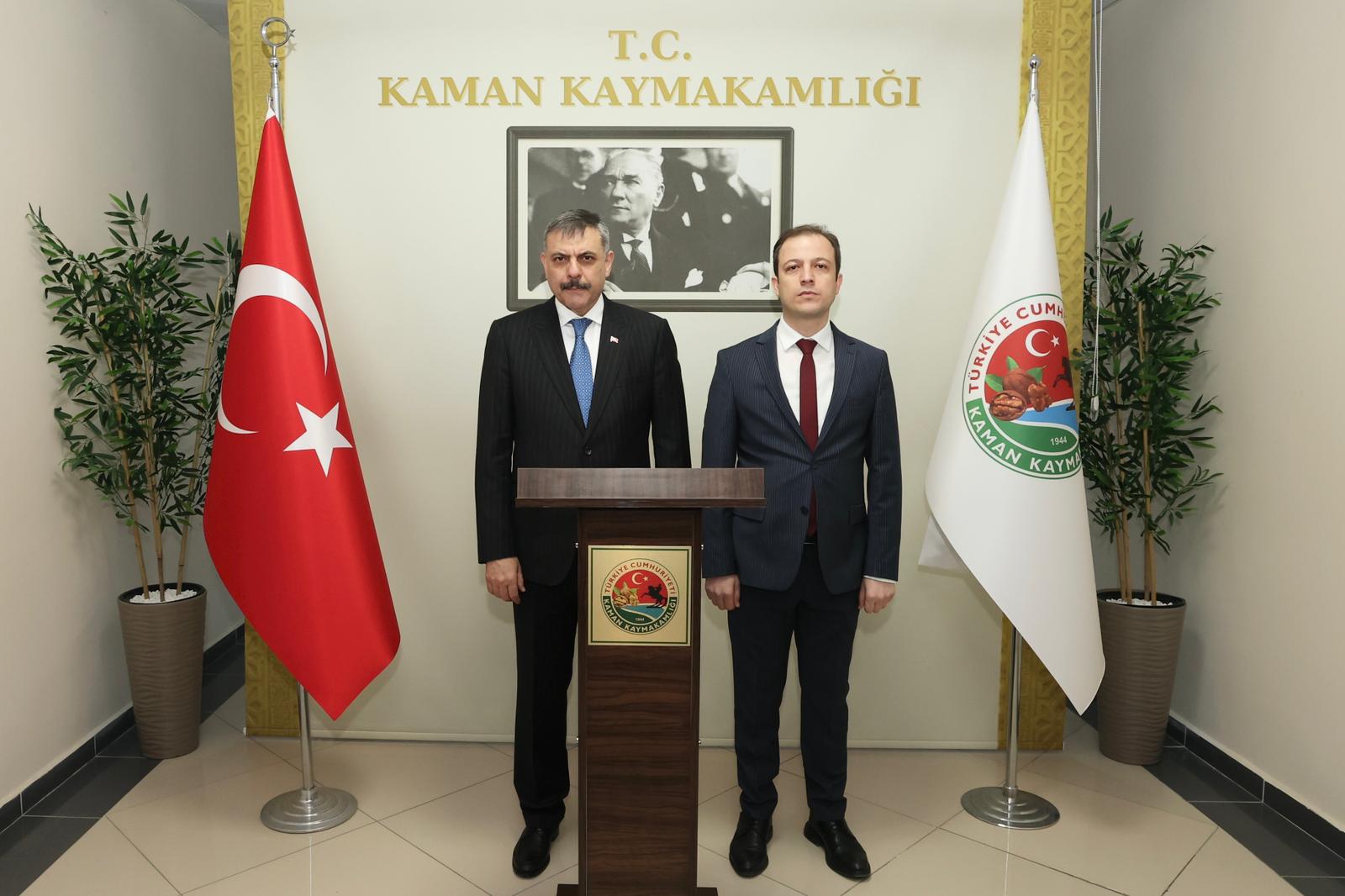 Bakan Çiftçi Kaman'ı Ziyaret Etti