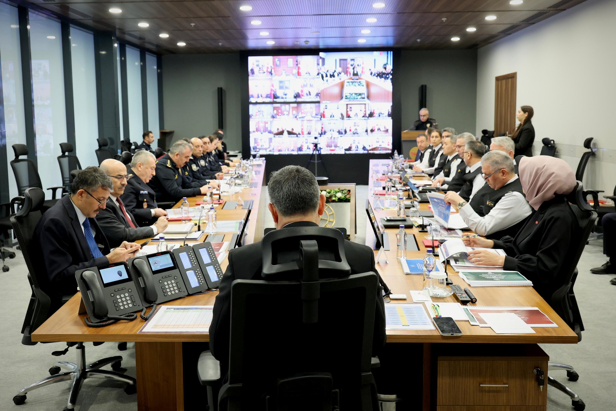 İçişleri Bakanlığı'ndan Valilerle Güvenlik Toplantısı