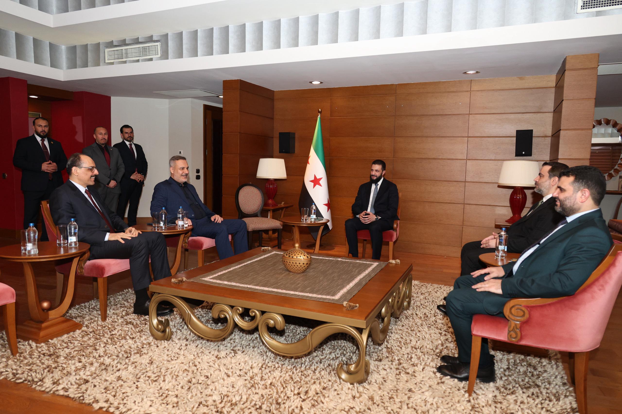 Hakan Fidan ve İbrahim Kalın, Suriye Başkanı ile görüştü