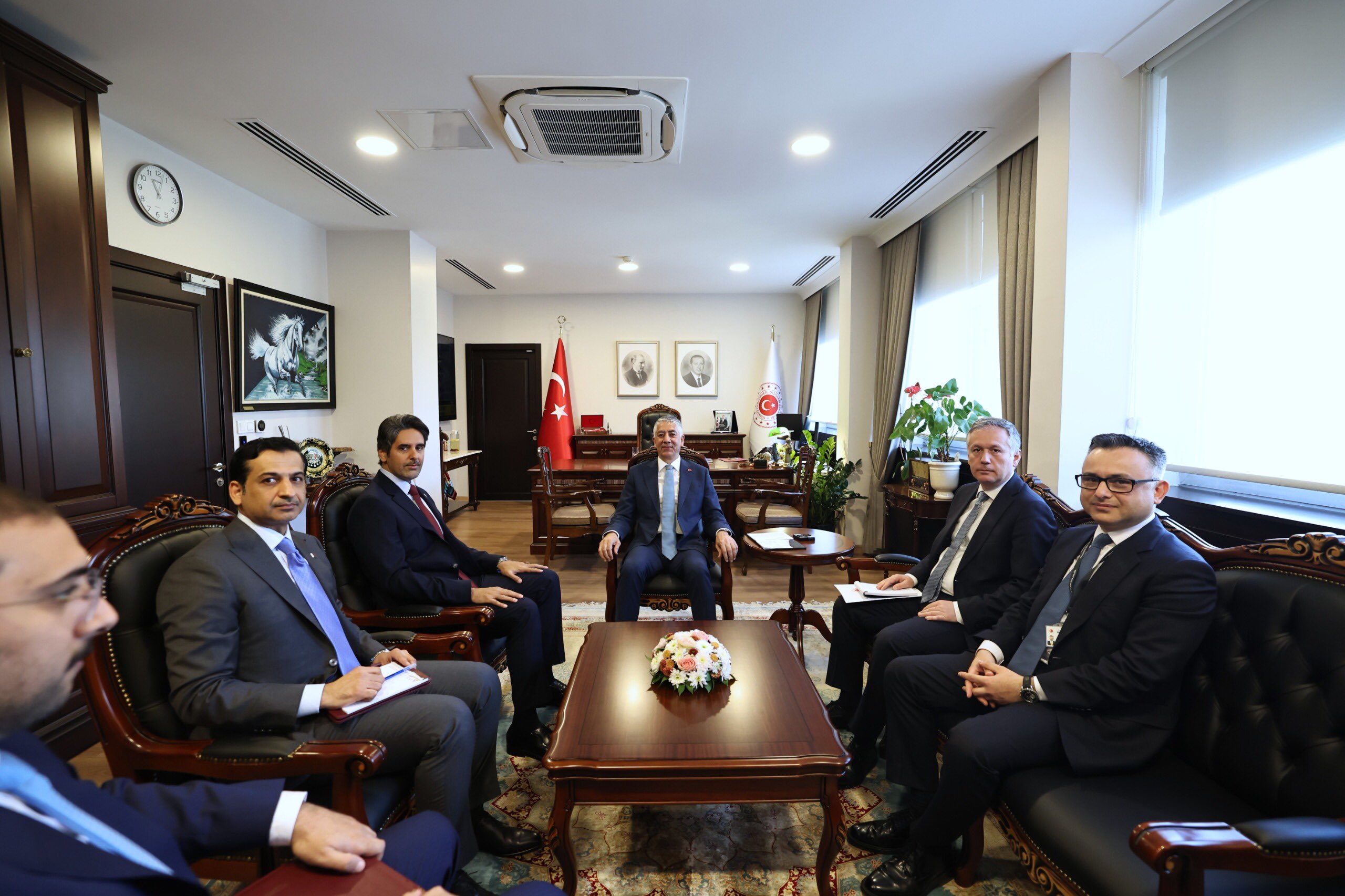 Katar Büyükelçisi Ankara'da Bakan Yardımcısını Ziyaret Etti