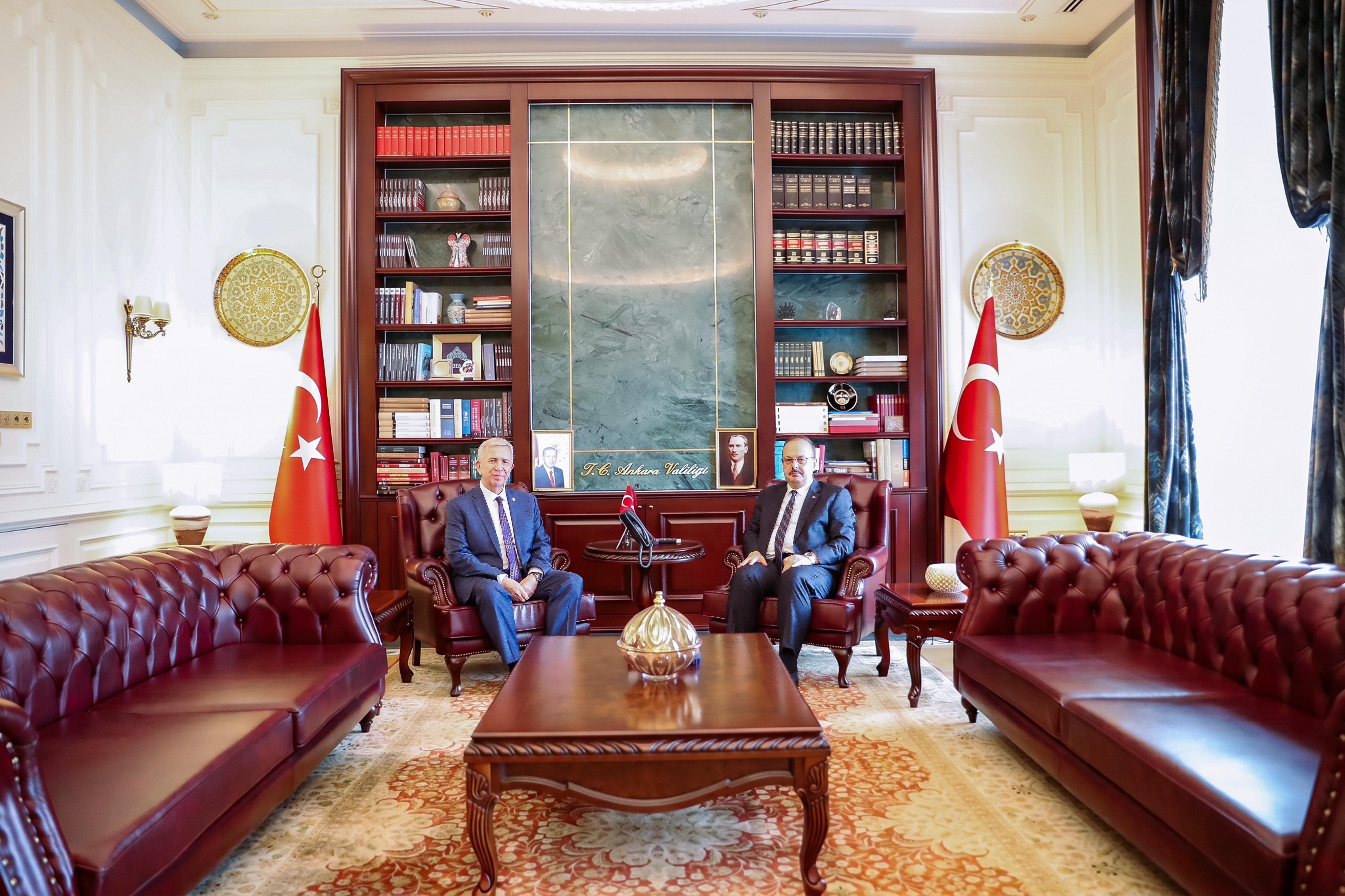 Mansur Yavaş, Vali Yakup Canbolat'ı Ziyaret Etti