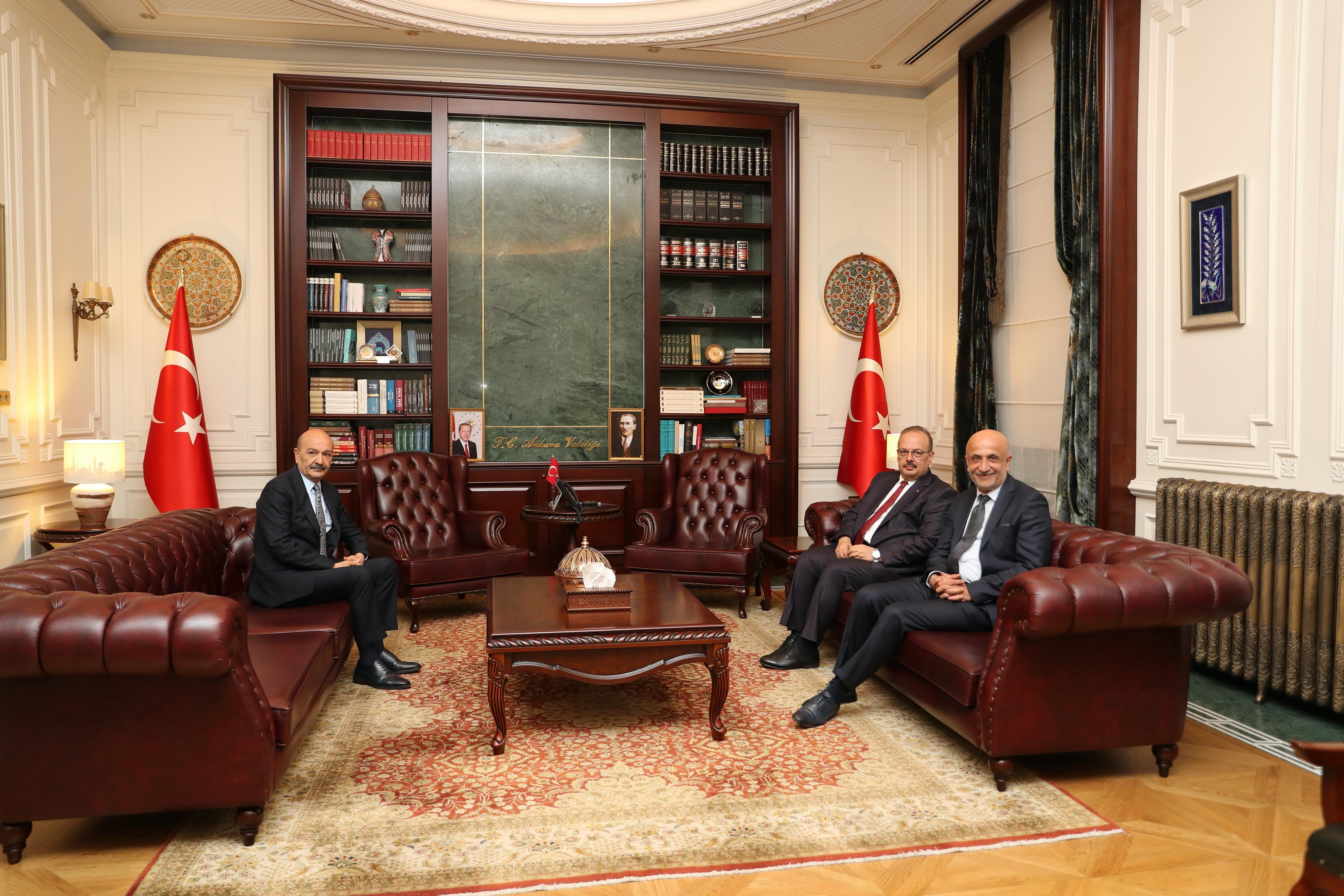 Mümtaz Ağca ve Fikret Hayali, Vali Canbolat'ı Ziyaret Etti