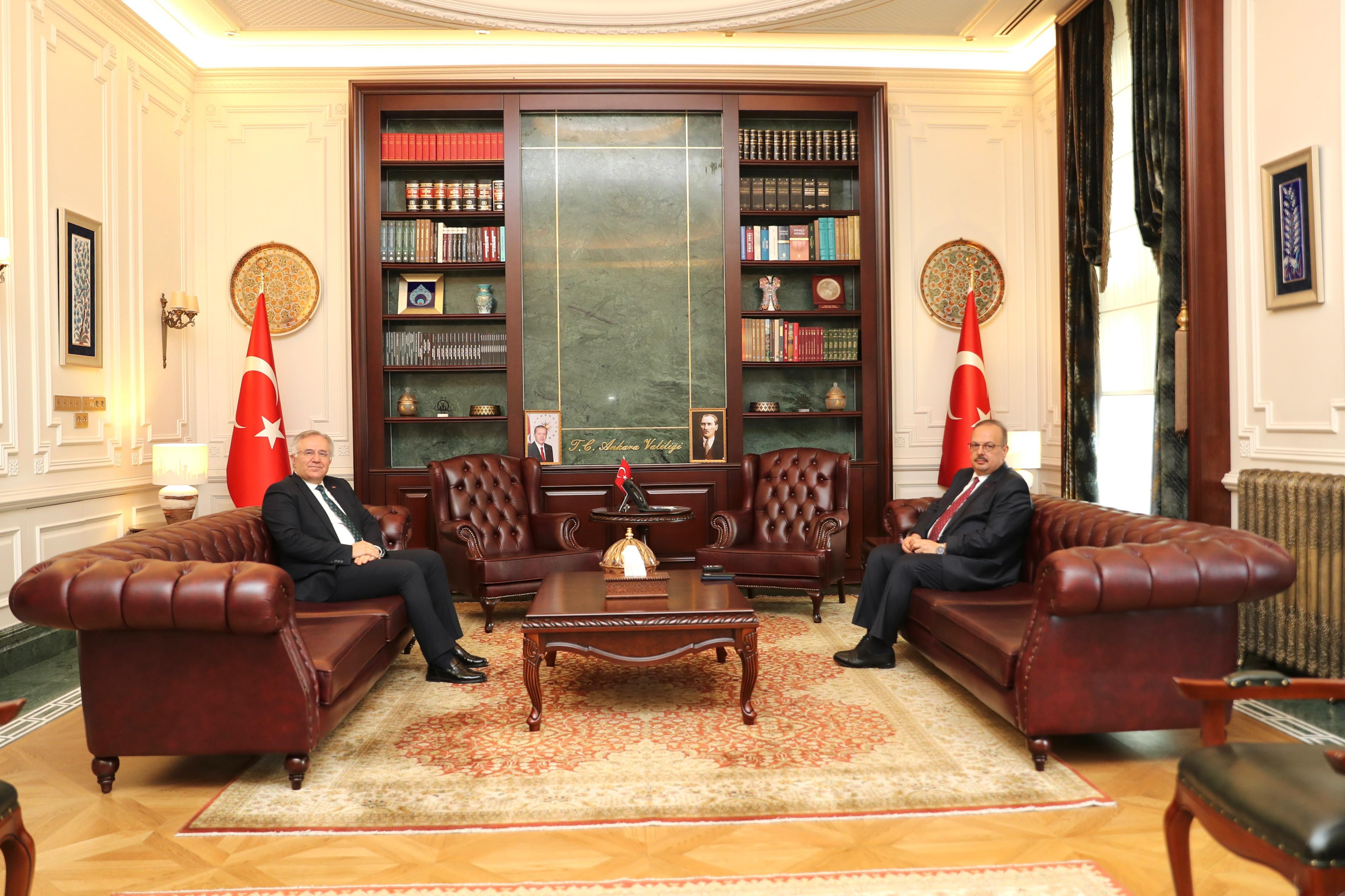 Rektör Güran, Vali Canbolat'ı Ziyaret Etti