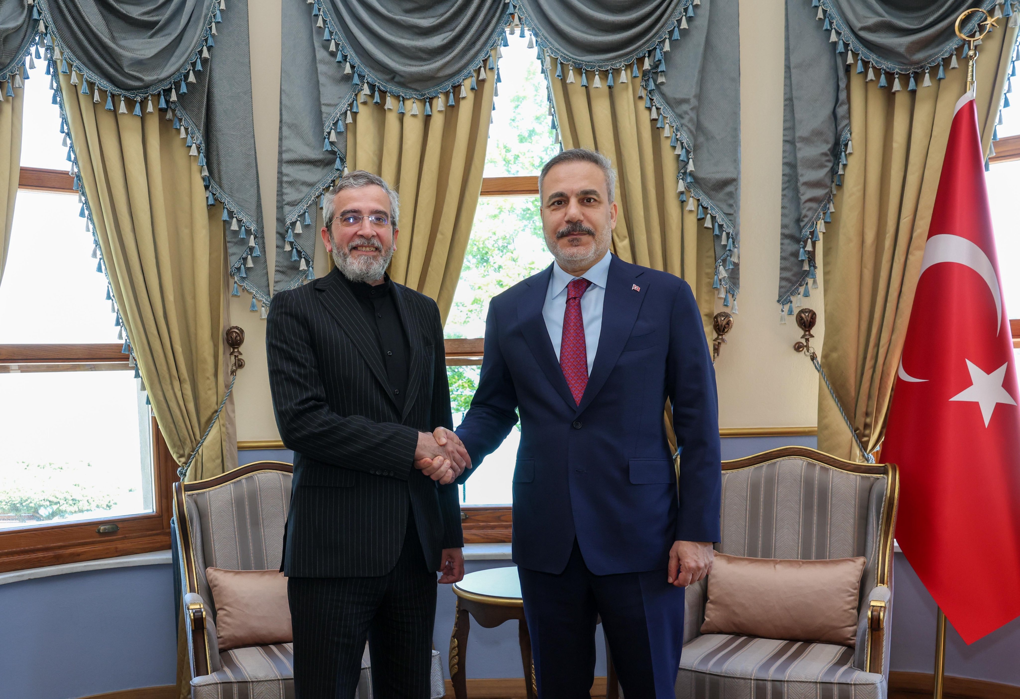 Hakan Fidan, İranlı yetkiliyi İstanbul'da ağırladı