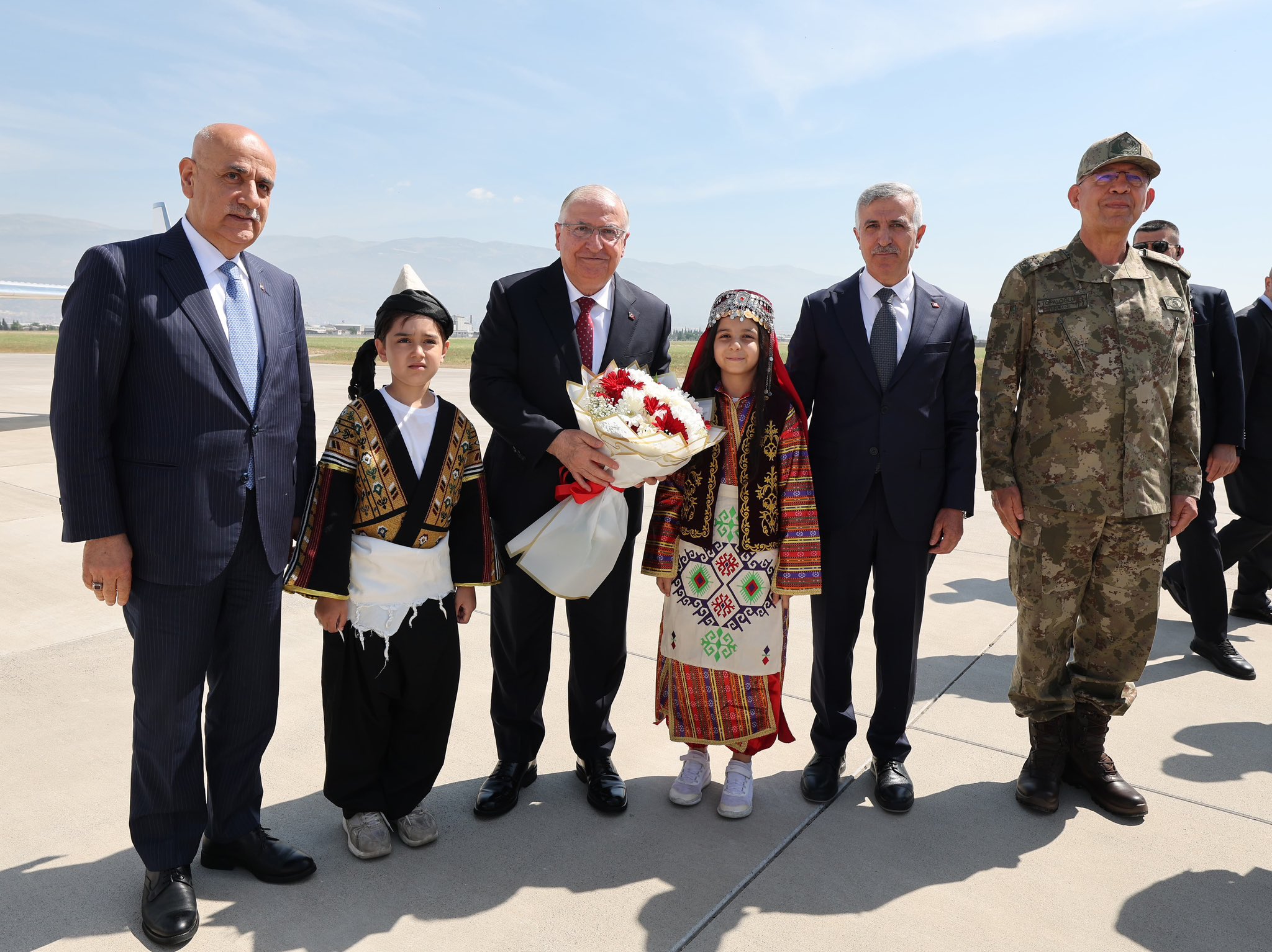 Milli Savunma Bakanı Güler Kahramanmaraş'ta incelemelerde bulundu