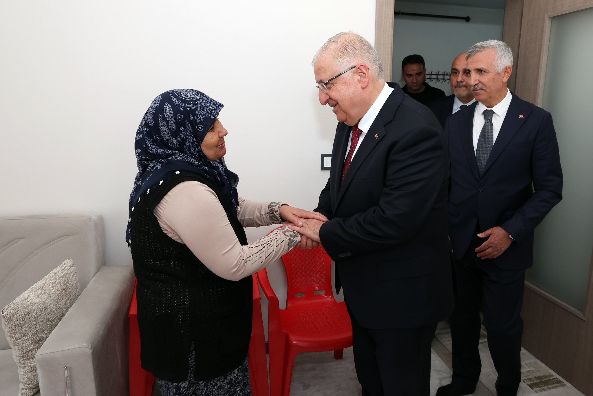 Yaşar Güler, Şehit Ailelerini Ziyaret Etti