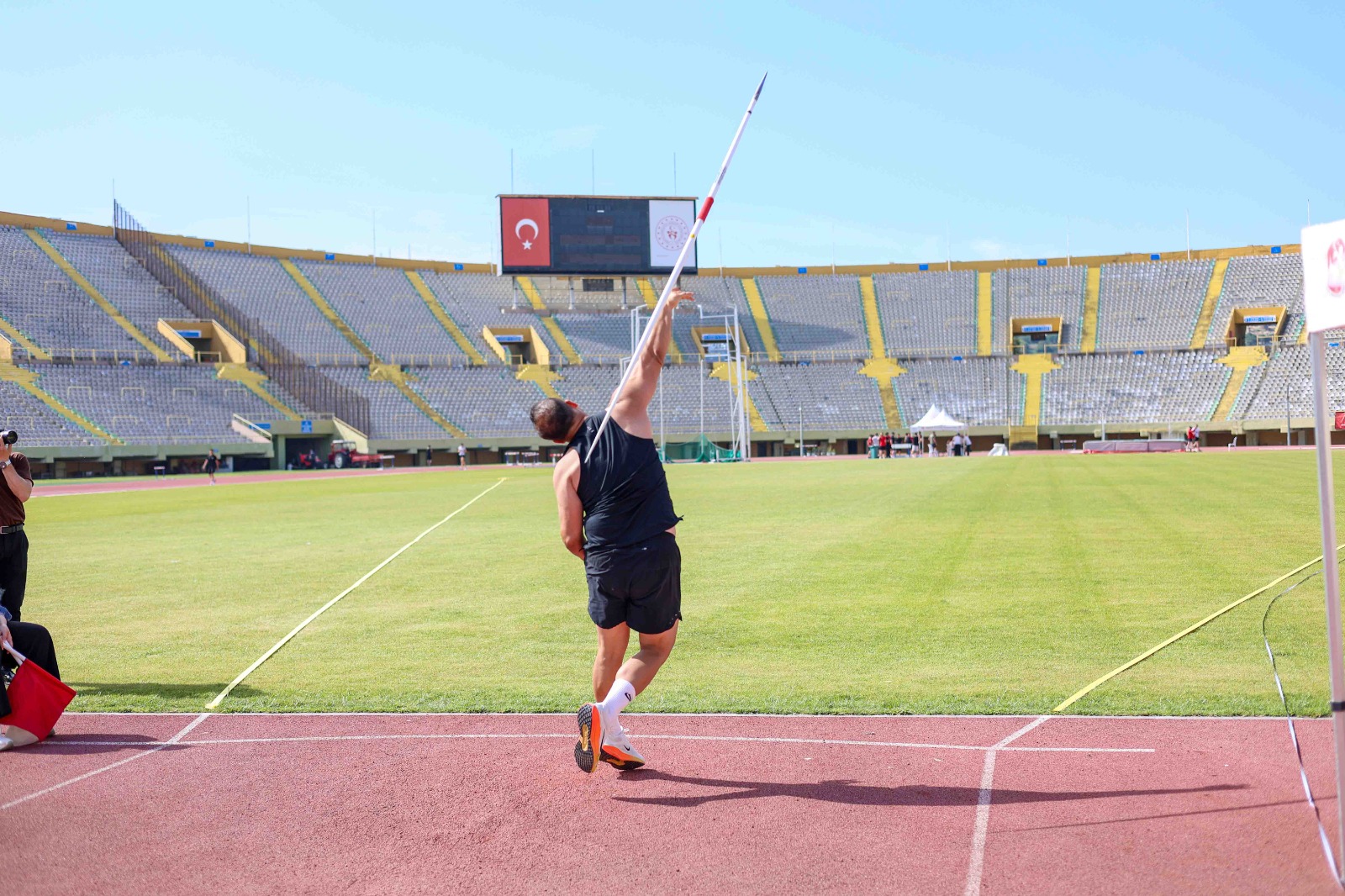 İzmir'de Kara Kuvvetleri Atletizm Şampiyonası Yapıldı