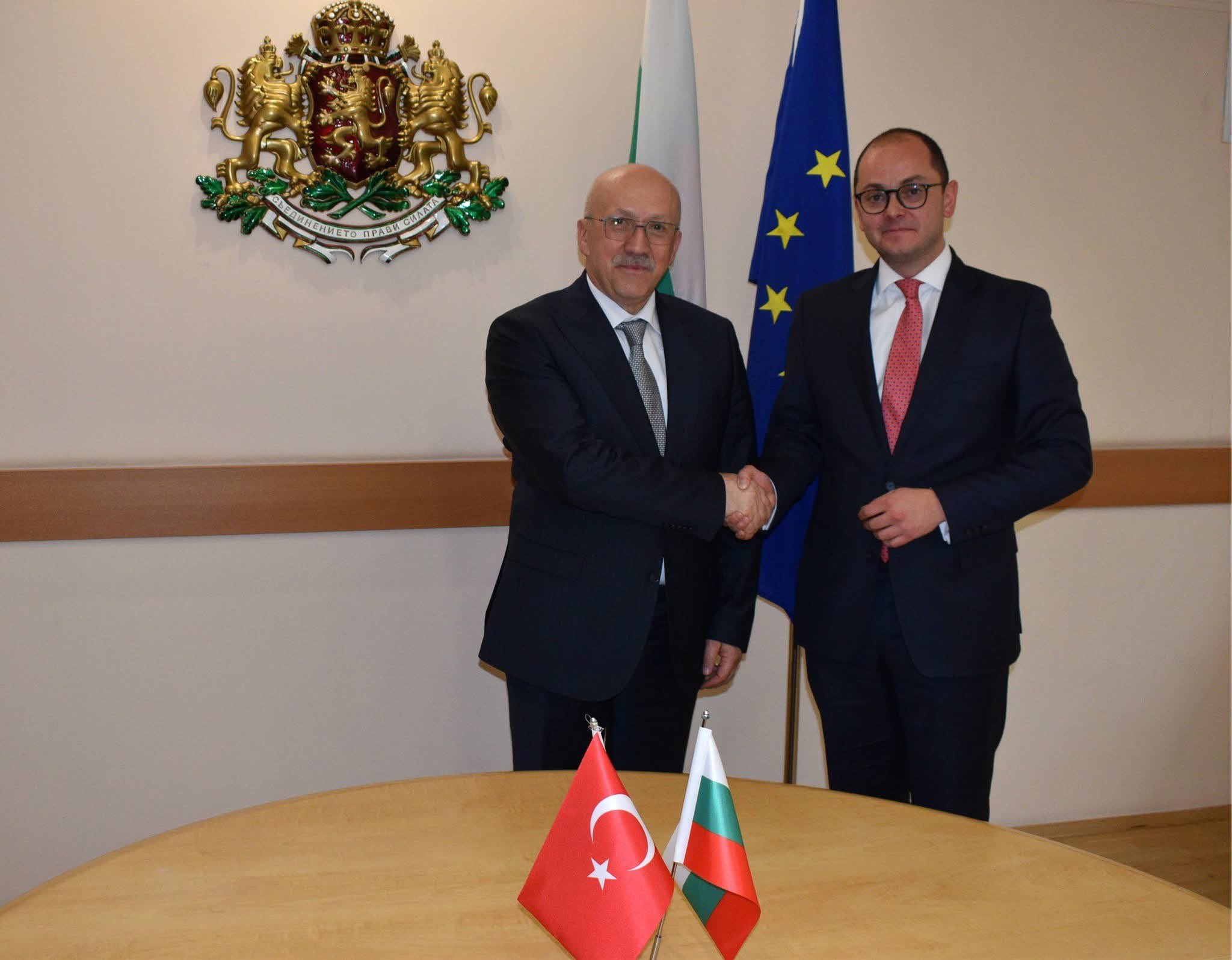 Sezai Uçarmak, Bulgaristan'da İkili Görüşmelerde Bulundu