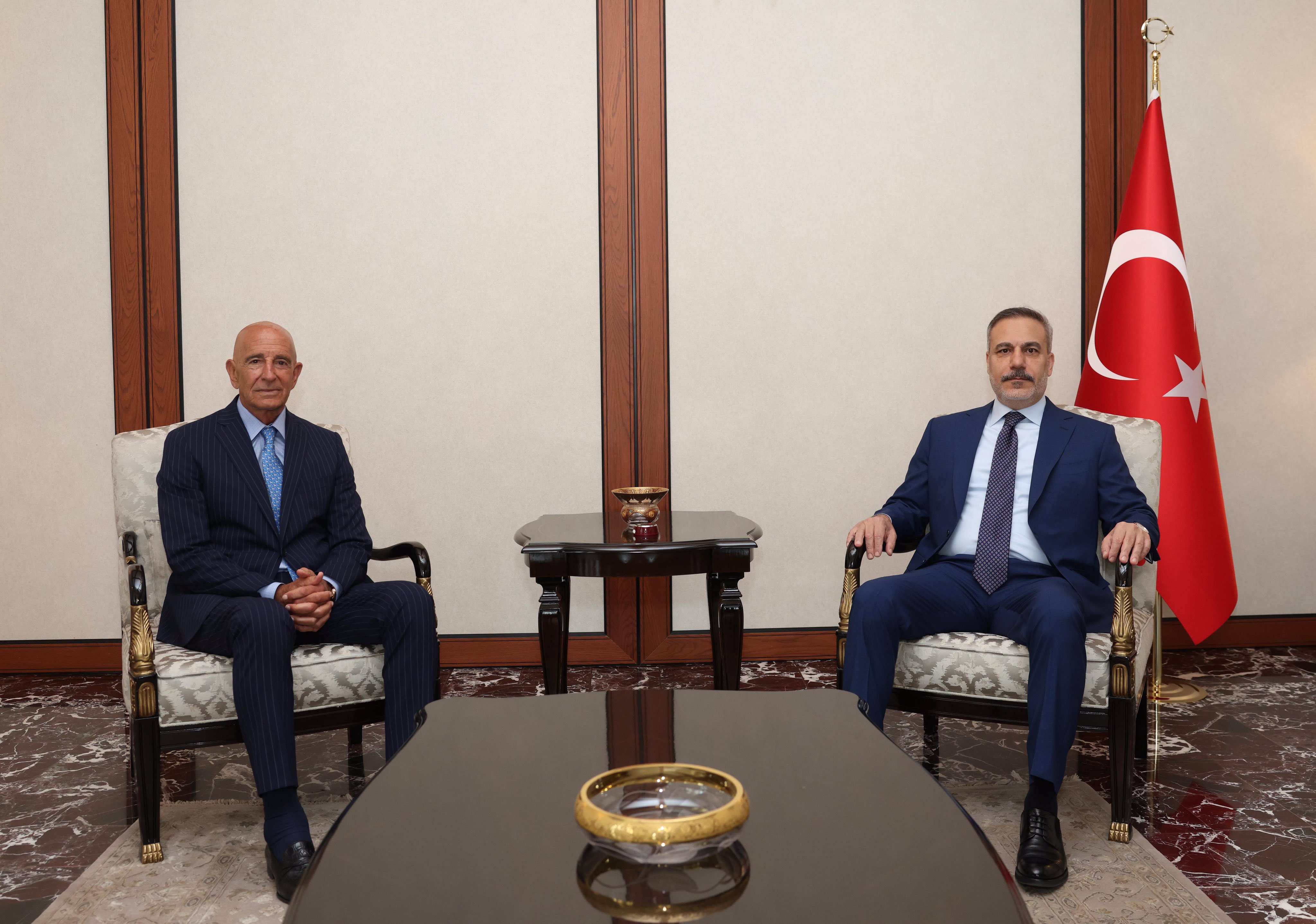 Hakan Fidan, ABD Büyükelçisi Tom Barrack ile görüştü