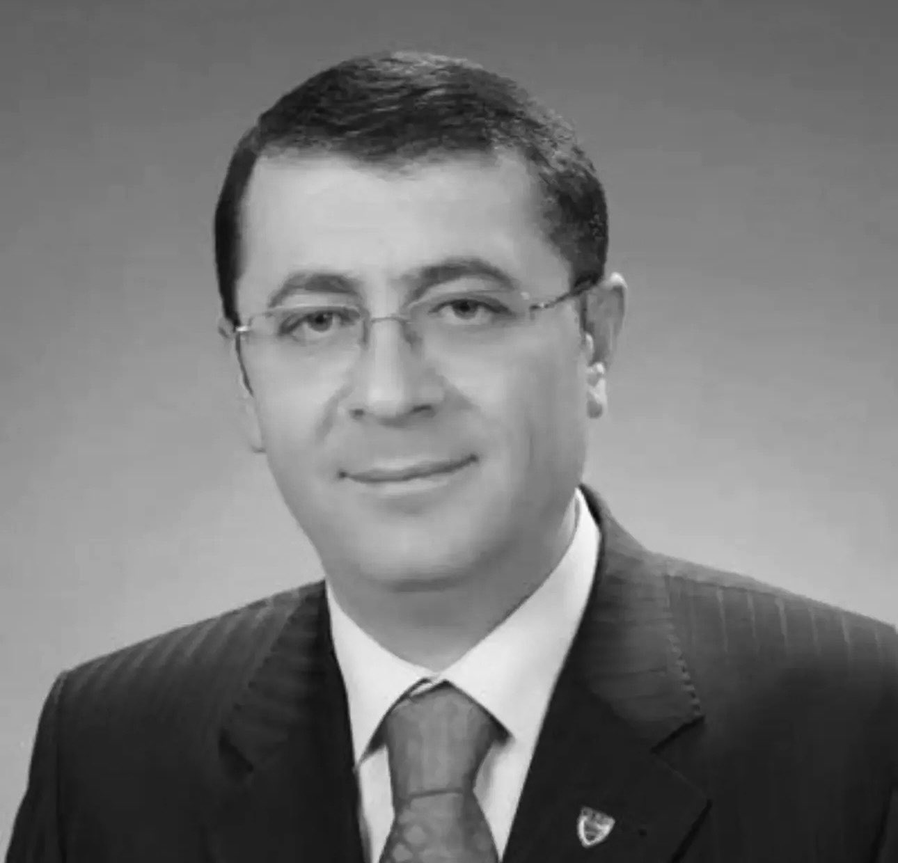 Kayseri Vali Yardımcısı Şenol Esmer vefat etti